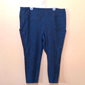 Torrid Blue Animal Print Capri Leggings With Pockets